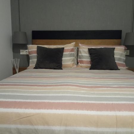 La Bella Malagueta Apartment Малага Екстериор снимка