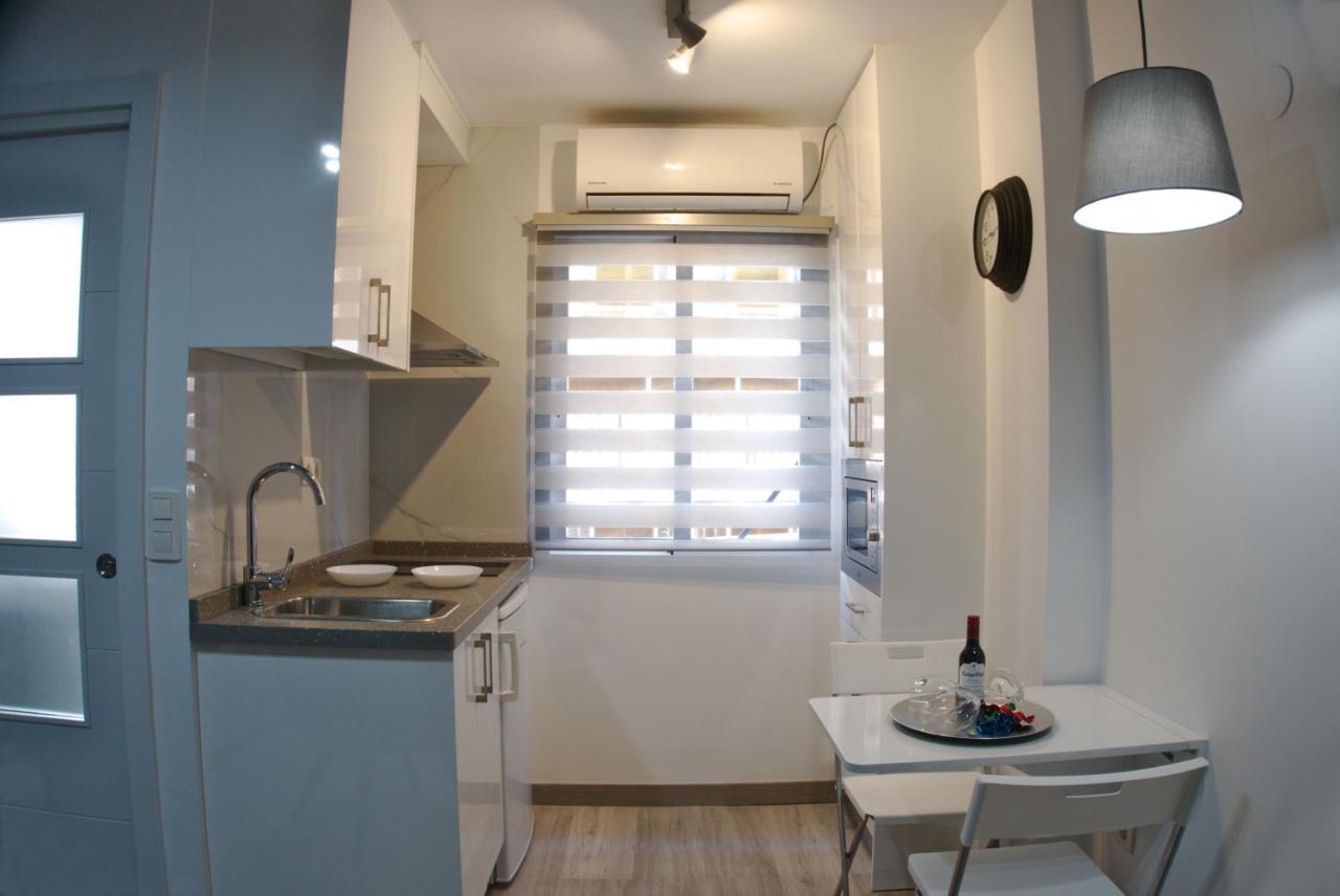 La Bella Malagueta Apartment Малага Екстериор снимка