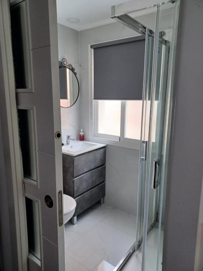 La Bella Malagueta Apartment Малага Екстериор снимка